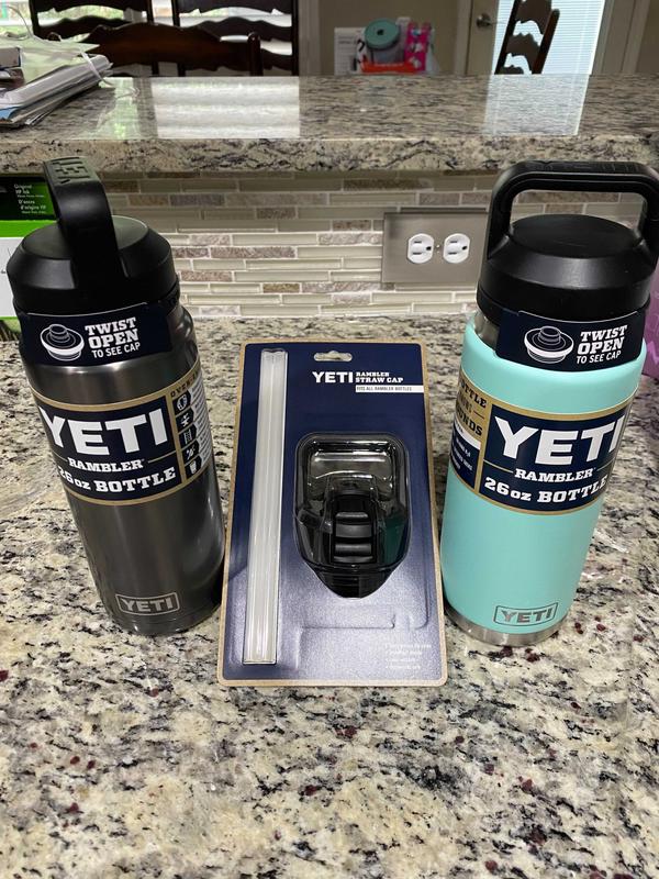  YETI Rambler 26 oz Bottle, Vacuum Insulated, Stainless Steel  with TripleHaul Cap, Black : Everything Else