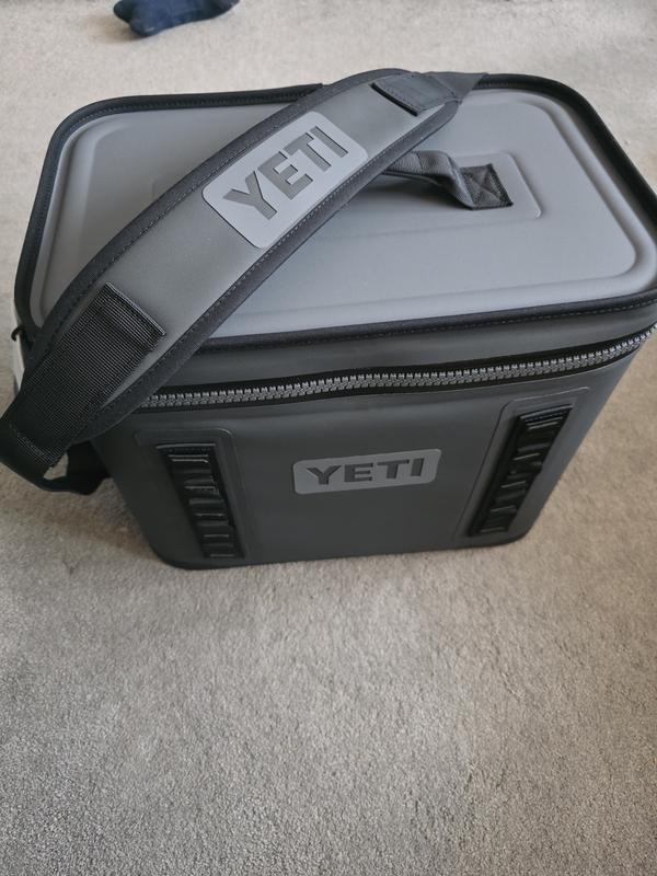 Snow Peak - 最終価格　YETI HOPPER FLIP 18 イエティホッパー チャコール YETI Hopper Flip 18 Portable Soft Cooler