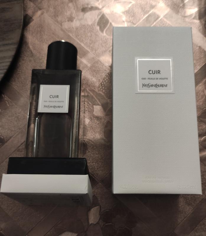 Ysl cuir 2024 perfume