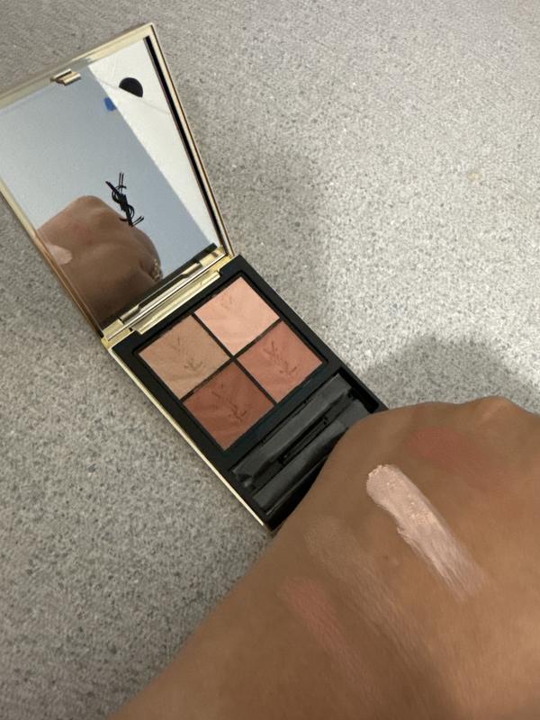 Customer carousel item 3.