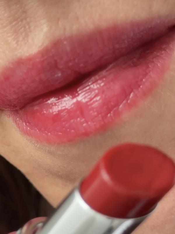 strawberry cloud lips