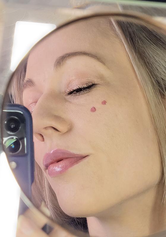 Paired with loveshine plumping lip oil gloss in shade 1