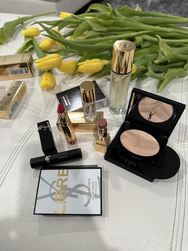 Yves Saint Laurent Touche Éclat Blur Face Primer, 1 oz. - Macy's
