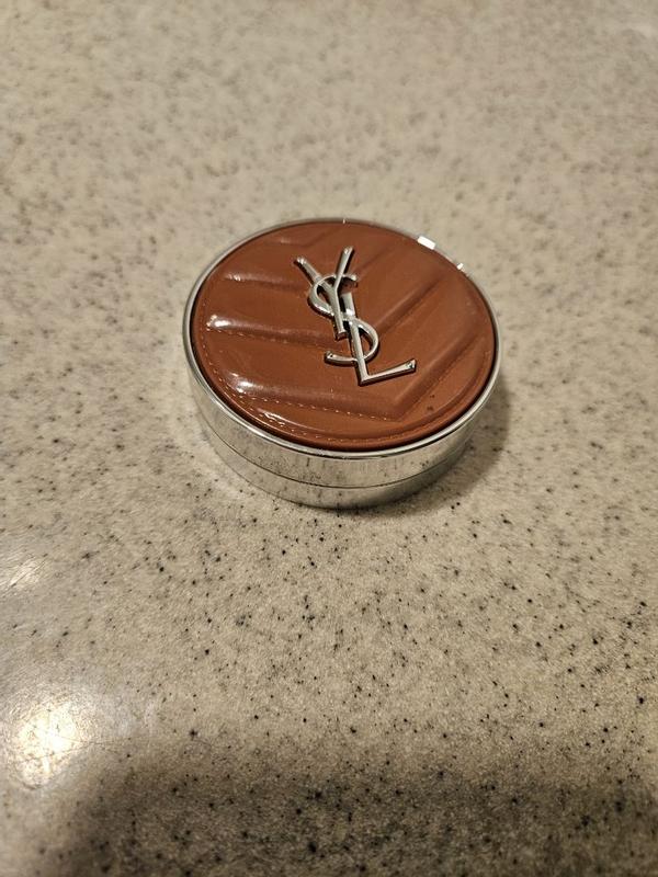 Customer photo for "Creamy and luxurious blush"