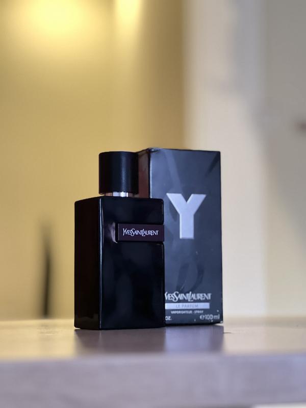 Customer photo for "this product is state of the art perfume"