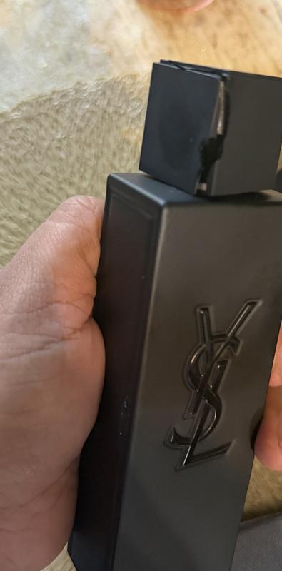 Customer photo for "Arrive broken"