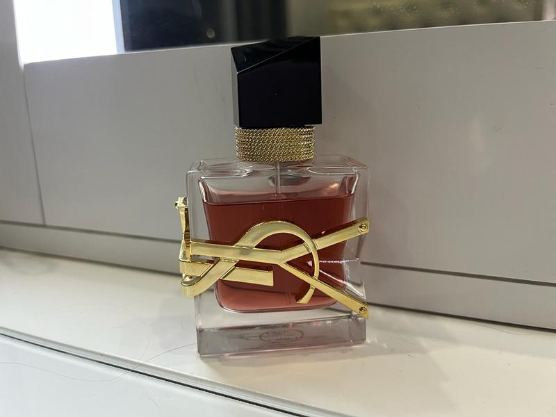 Customer carousel item 4.