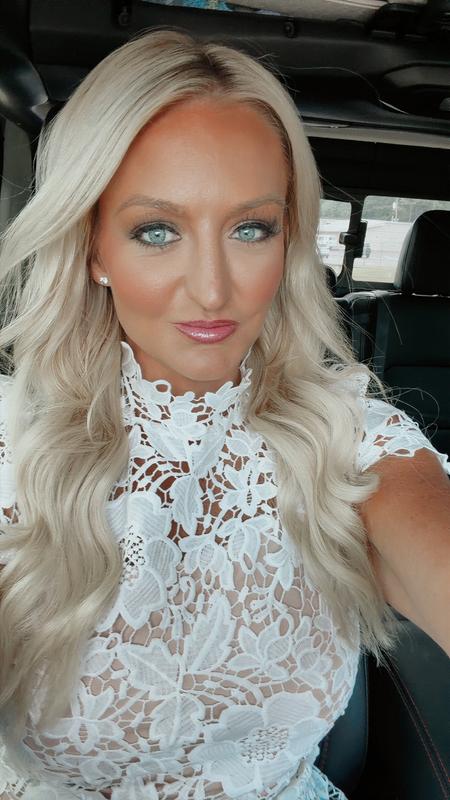 Customer photo for "Best foundation for mature akin"