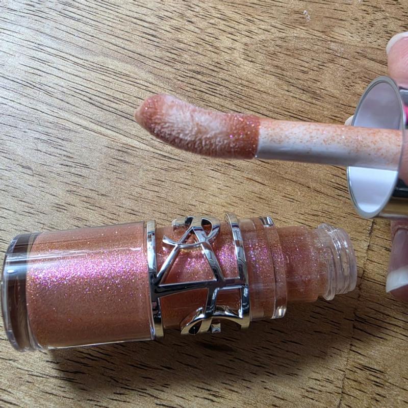 Customer carousel item 8.