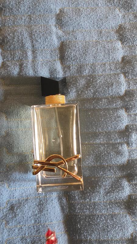 Customer carousel item 12.
