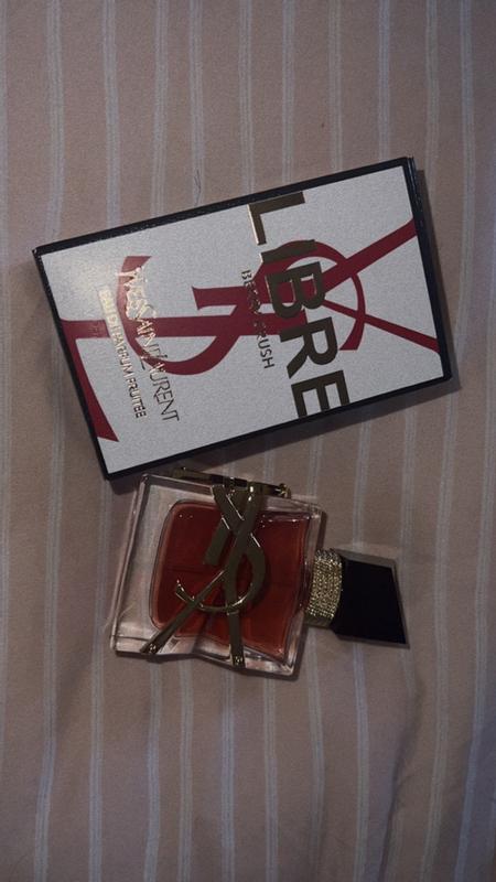 Customer carousel item 5.