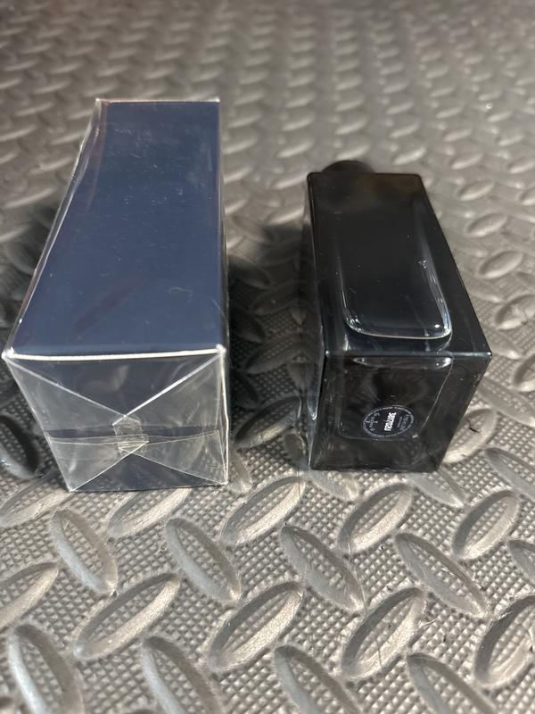 Photos of Box and Fragrence.