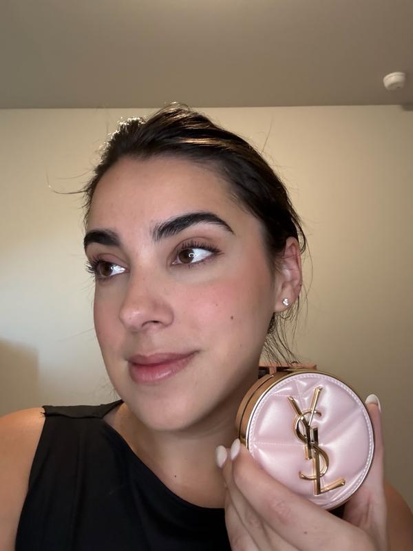 Customer photo for "Light, buildable cushion foundation"