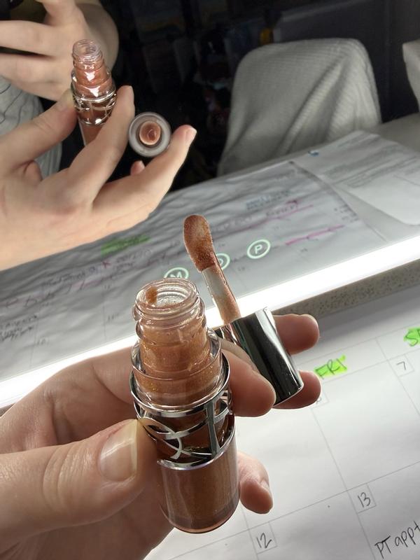 Customer carousel item 3.