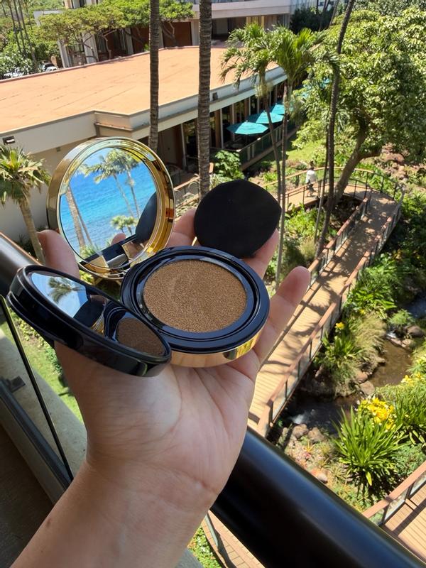 Customer carousel item 9.