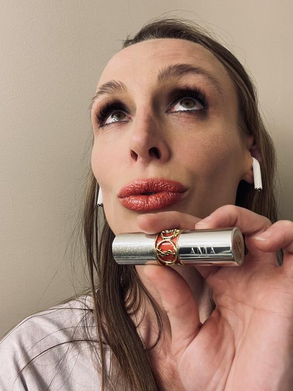 My new rad lipstick, I rant, and rave about.