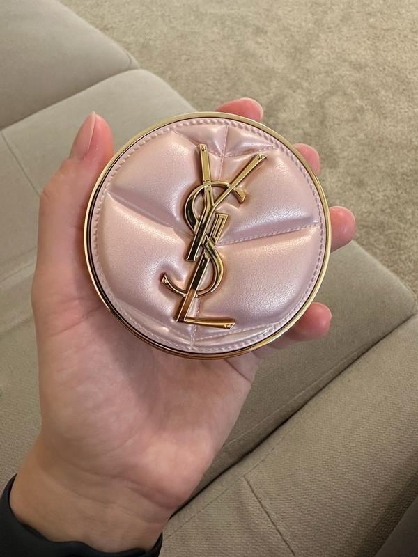 Customer carousel item 8.