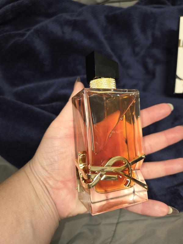 Customer carousel item 3.