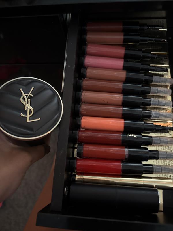 イブサンローラン ROUGE SUR MESURE YSL Beauty's Rouge Sur Mesure Device - create lip shades on the go.