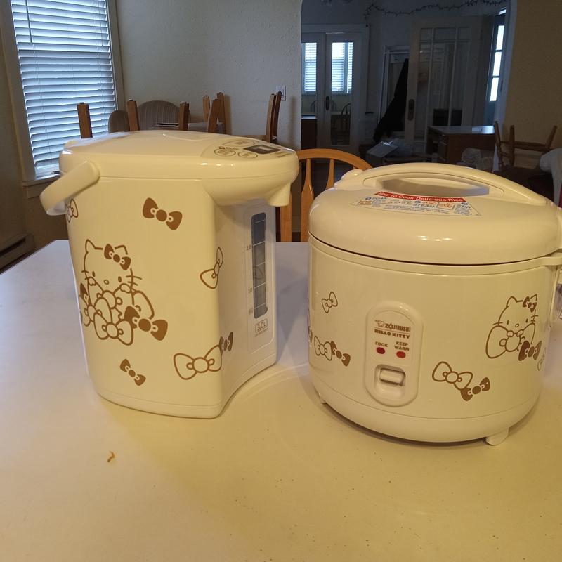 ZOJIRUSHI x HELLO KITTY® Automatic Rice Cooker & Warmer NS-RPC10KT –  Zojirushi Online Store