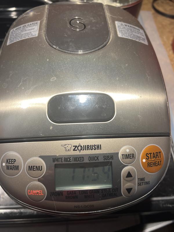 Rice (made in the rice cooker), turkey burger and wingettes NS-LCC05