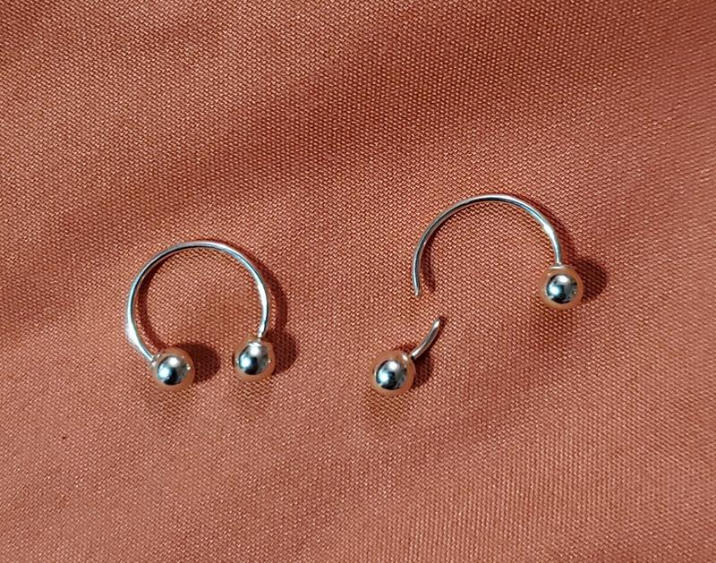 耳環　金環　①②まとめて ER212 Twisted Double “ C “ Pearl Earrings ( Gold ) 💰RM68