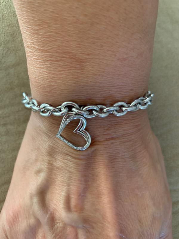 Vera wang deals kindred heart bracelet