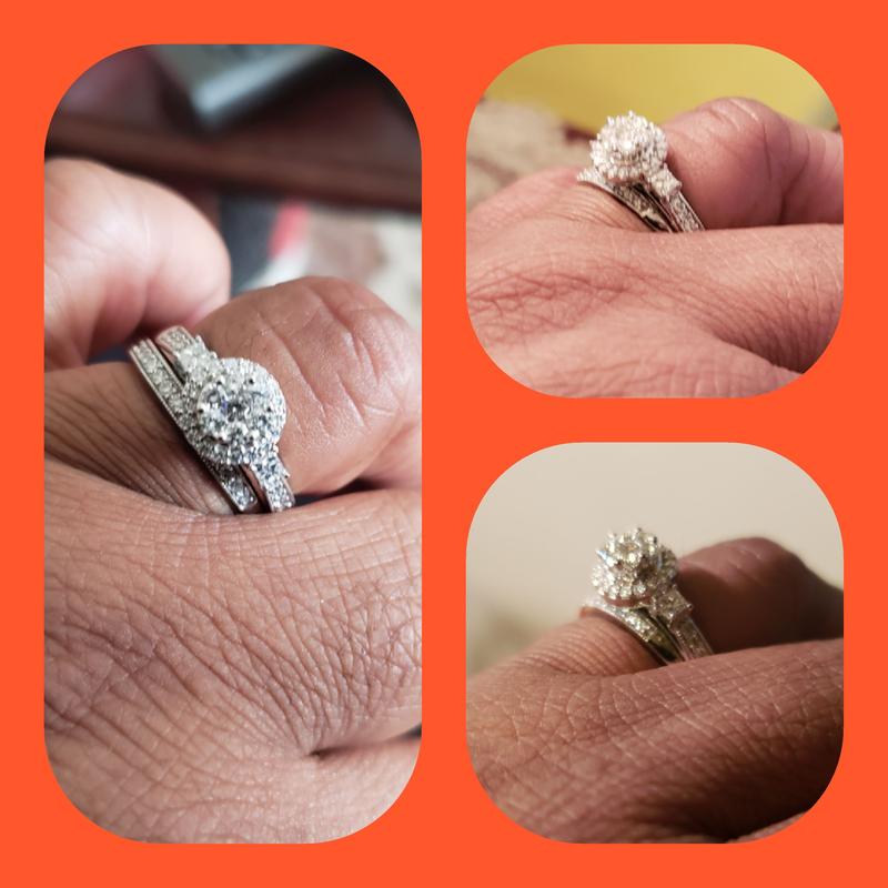 1 CT. T.W. Round and Princess-Cut Diamond Flower Bridal Set 1 CT. T.W. Round and Princess-Cut Diamond Flower Bridal Set