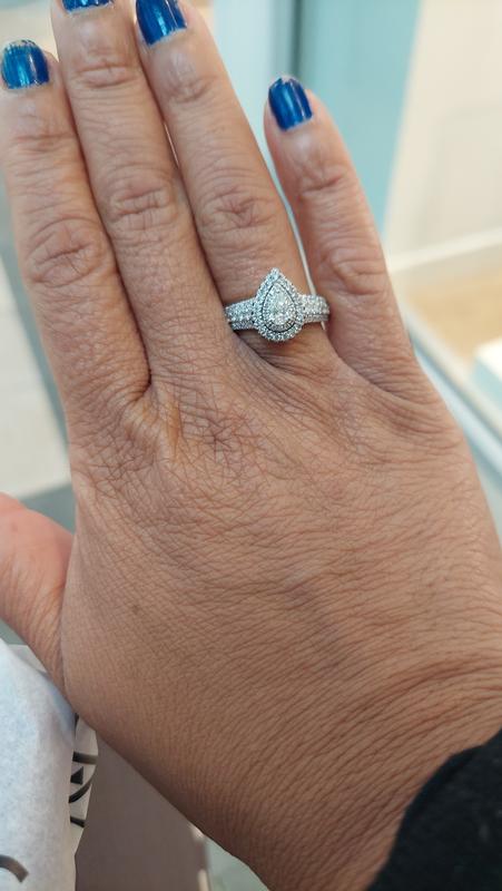 Vera Wang Love Collection 1 CT. T.W. Pear-Shaped Diamond and