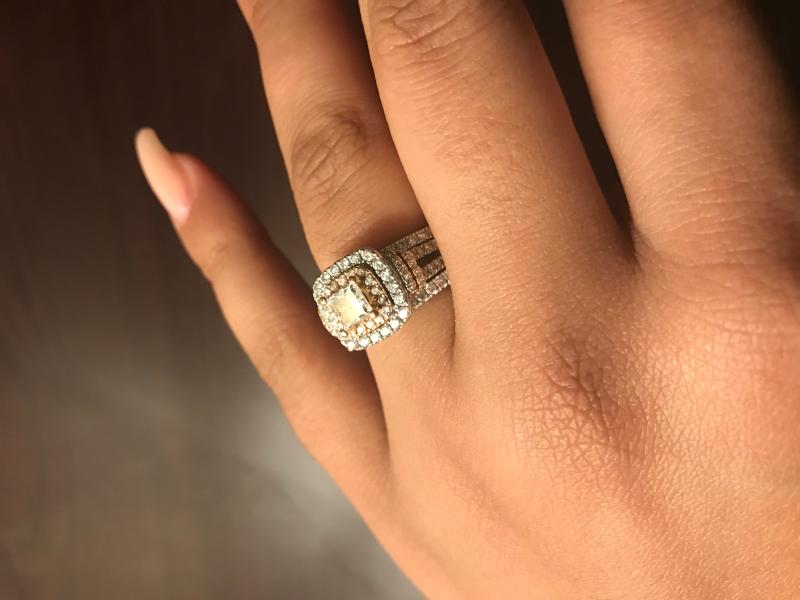Vera Wang Love Collection 1-1/5 CT. T.W. Princess-Cut Vera Wang Love Collection 1-1/5 CT. T.W. Princess-Cut