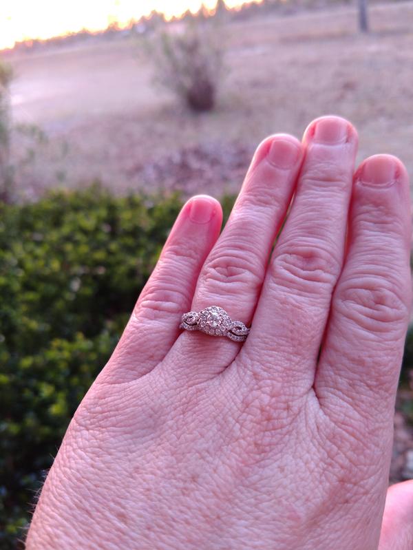 Zales twist engagement deals ring