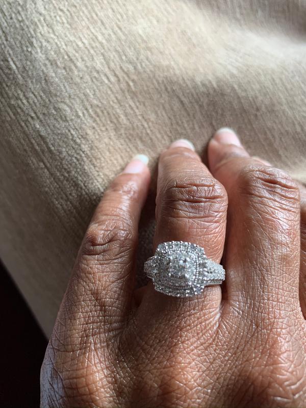 1 CT. T.W. Diamond Double Cushion Frame Vintage-Style