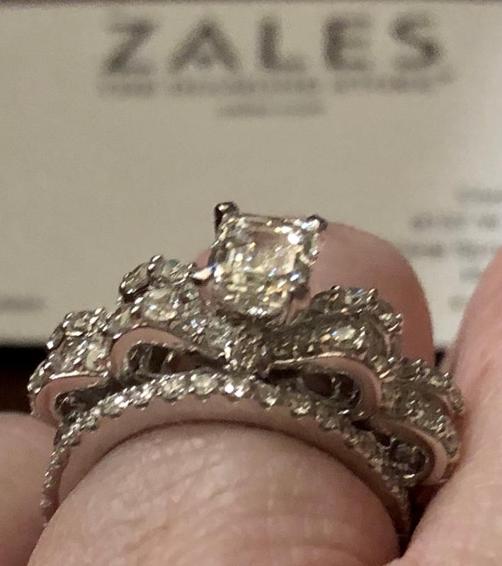 Snow white hot sale ring zales