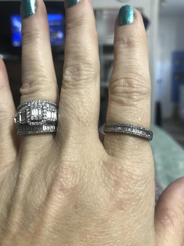 Vera Wang Love Collection 1/2 CT. T.W. Baguette and Round