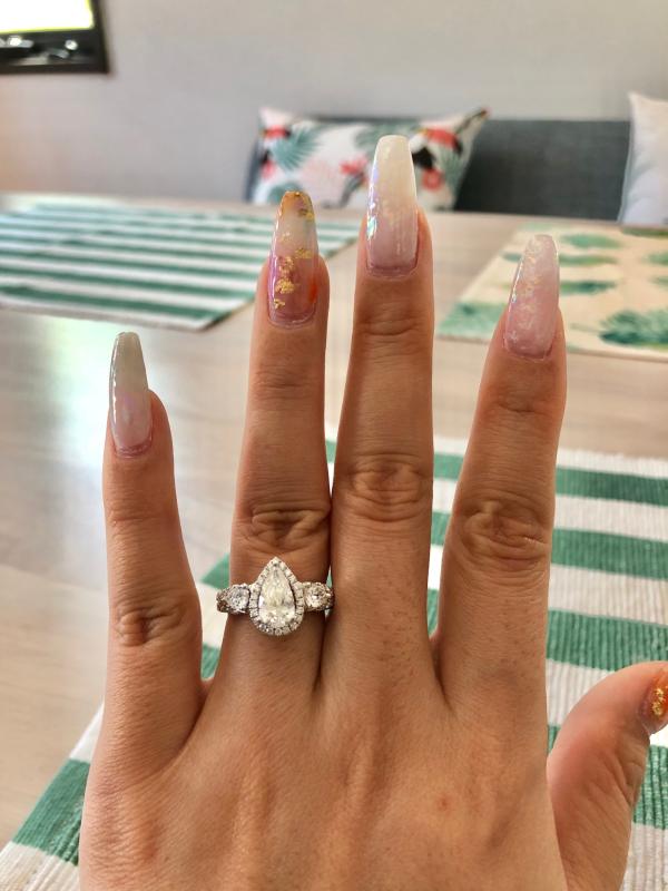 Vera wang pear engagement on sale ring