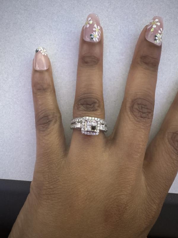 1 CT. T.W. Quad Princess-Cut Diamond Bridal Set in 10K White 1 CT. T.W. Quad Princess-Cut Diamond Bridal Set in 10K White