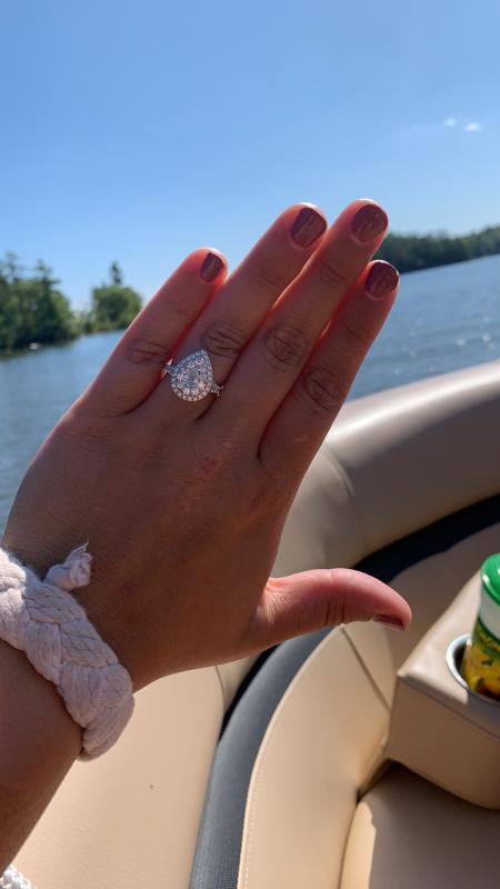 Zales pear deals shaped engagement rings