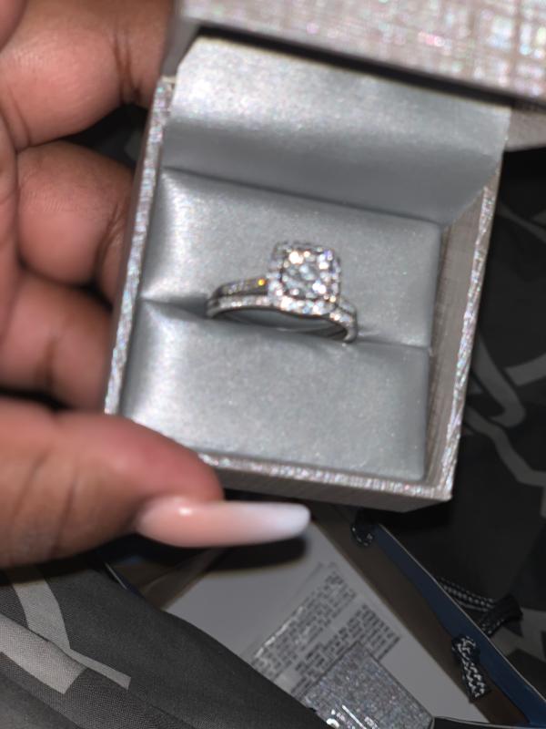 1 CT. T.W. Multi-Diamond Square Frame Bridal Set in 10K