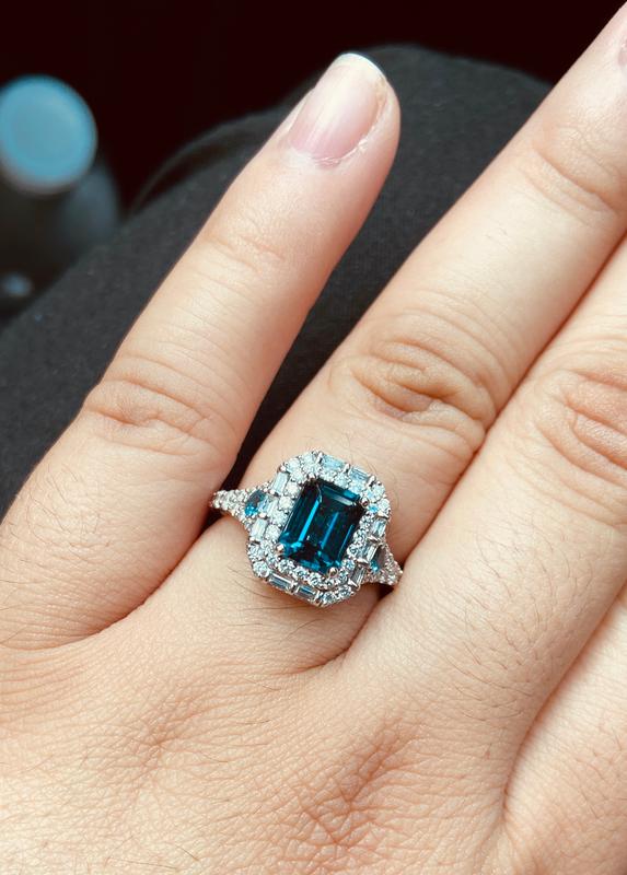 Cinderella inspired hot sale engagement ring