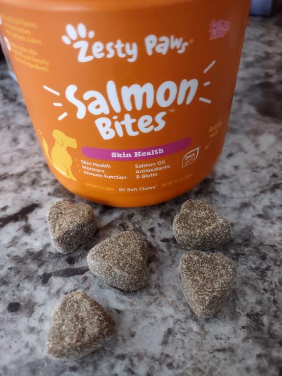 Zesty Paws Salmon Bites for Dogs, 11.1 oz., Count of 90 Petco