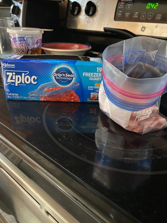 Ziploc Quart Food Kitchen Storage Bags Grip'n Seal Technology