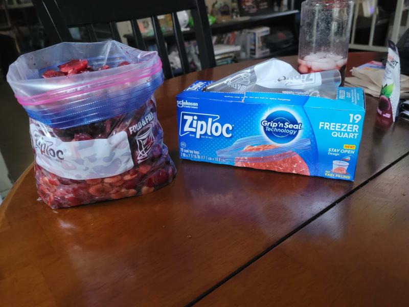 Ziploc 38-Pack Medium Food Storage in the Food Storage Containers  department at