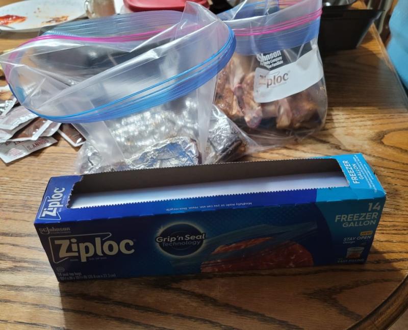 Ziploc® Brand Freezer Bags With New Stay Open Design, Gallon, 28