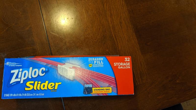 Slider Freezer Bags, 1 gal, 1.75 mil, 9.5 x 2.63 x 10.56, Clear