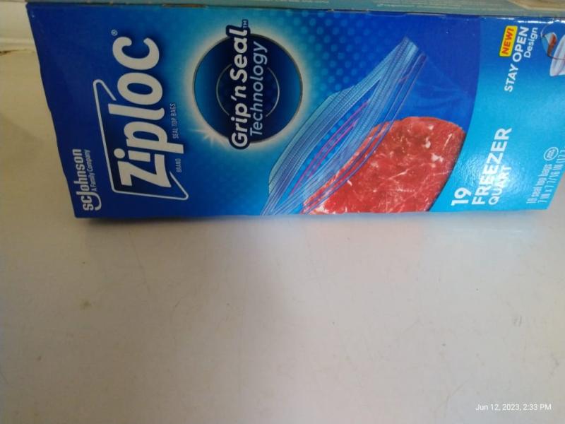 Ziploc Large Food Storage Freezer Bags, Grip 'n Seal Technology