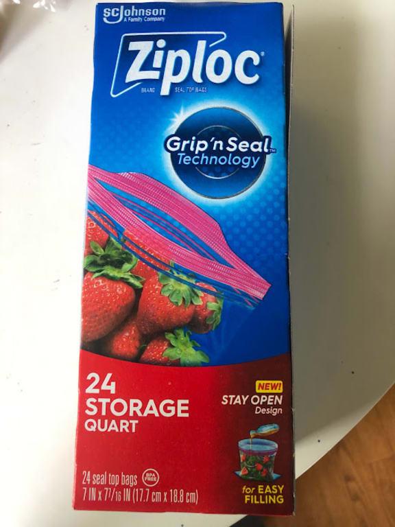Ziploc Brand Holiday Storage Quart Bags, 24 CT 