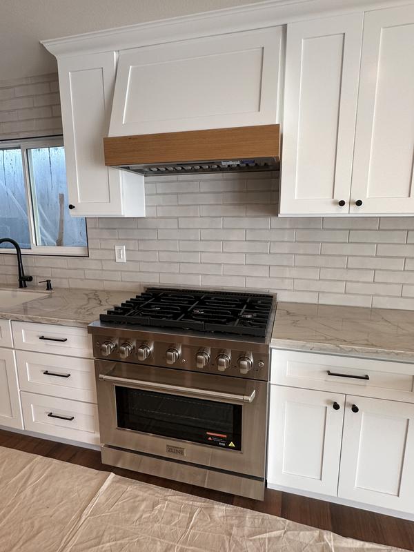 ZLINE KITCHEN & BATH Autograph Edition 36-in Convertible 400-CFM