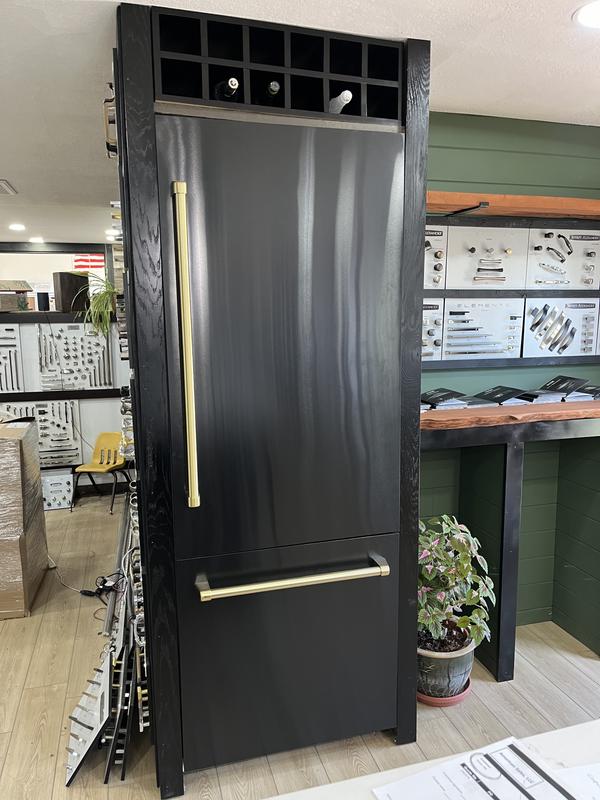 ZLINE Kitchen and Bath 36 in. 3-Door French Door Refrigerator with