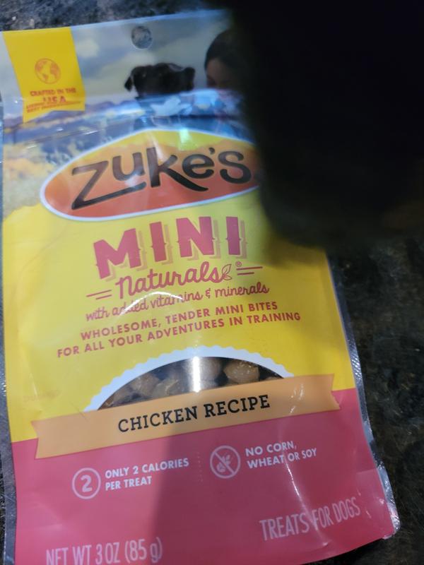 Zuke's Mini Naturals Soft Dog Treats with Chicken Recipe 16 oz