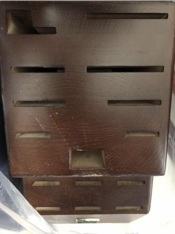 Customer carousel item 8.